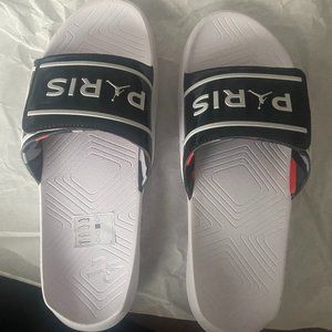 Paris Saint Germain Slides Size 12M NEW DEADSTOCK